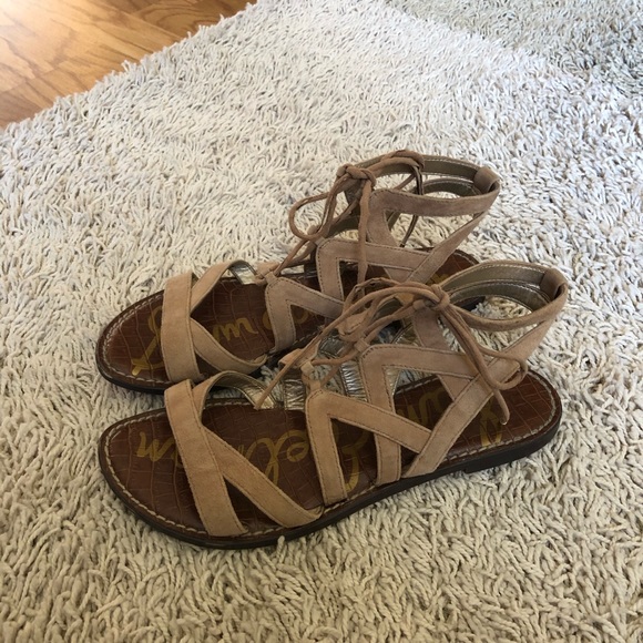 Sam Edelman tan suede gladiator sandal. Excellent used condition. Size 9 - Picture 2 of 7